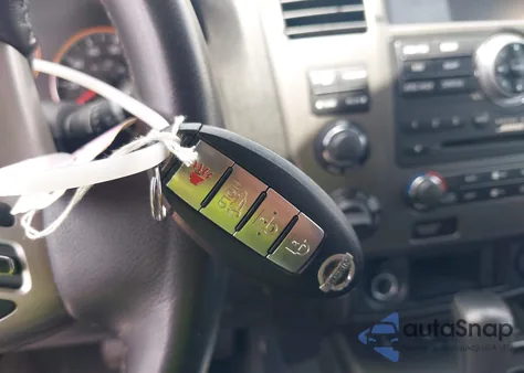 2013 Nissan Armada Platinum z USA, uszkodzony, nr VIN 5N1AA0NE2DN614655